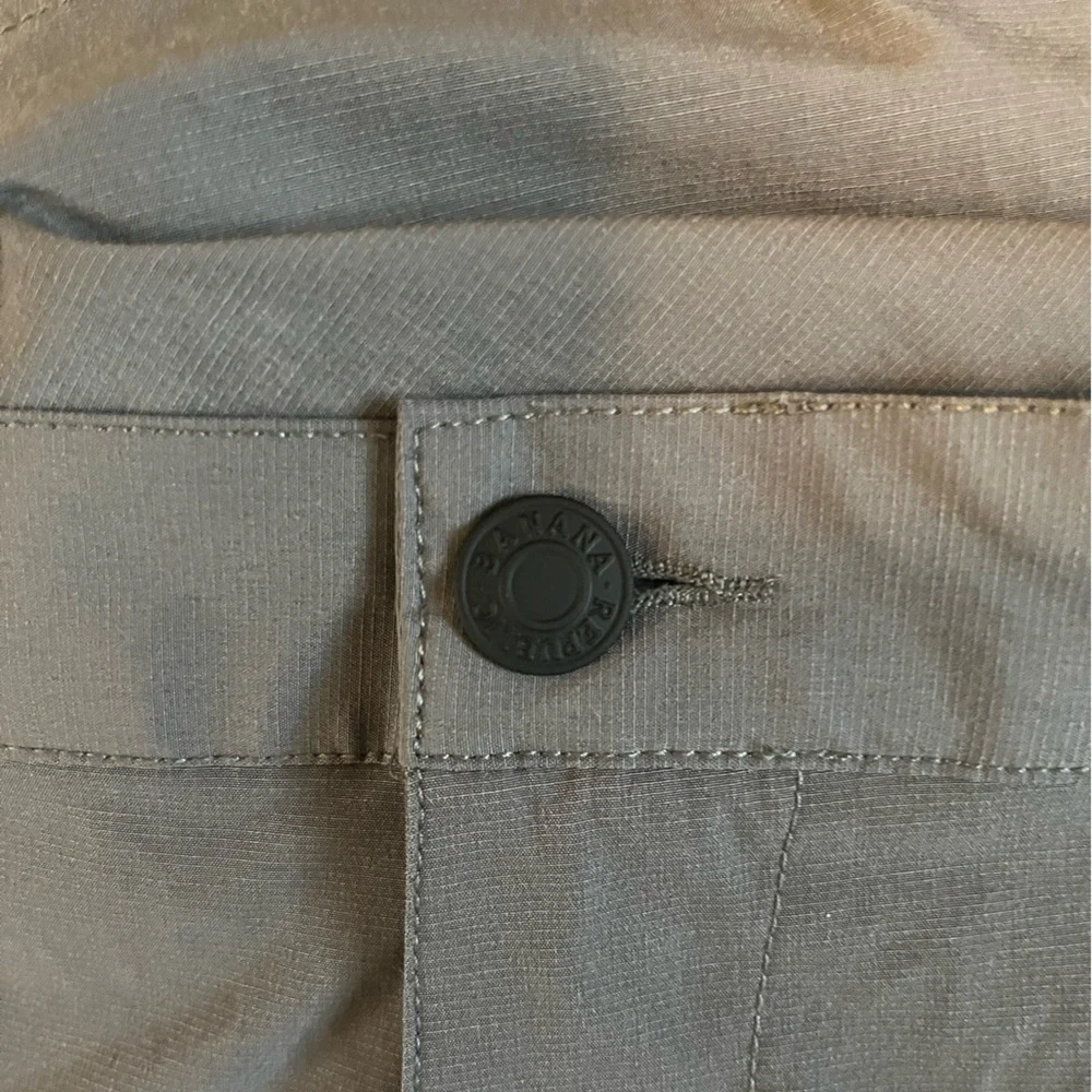 Banana Republic Men’s Gray Flat‎ Front Shorts Size 38